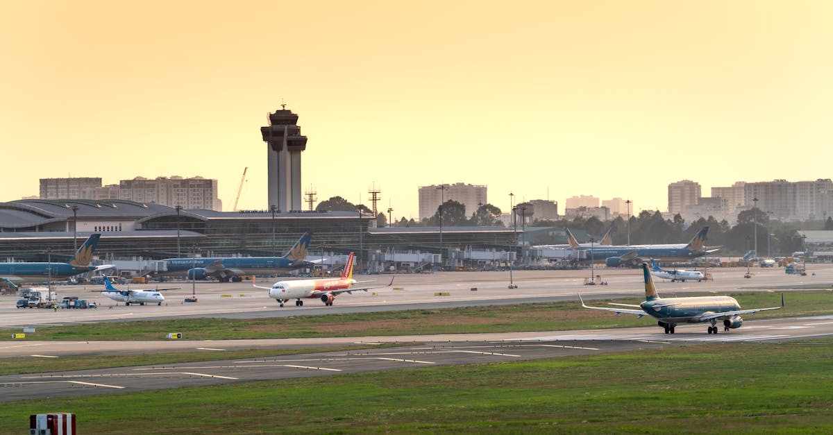 Consolidation Aérienne: JetBlue Ouvre la Voie, Votre Épargne Prête?